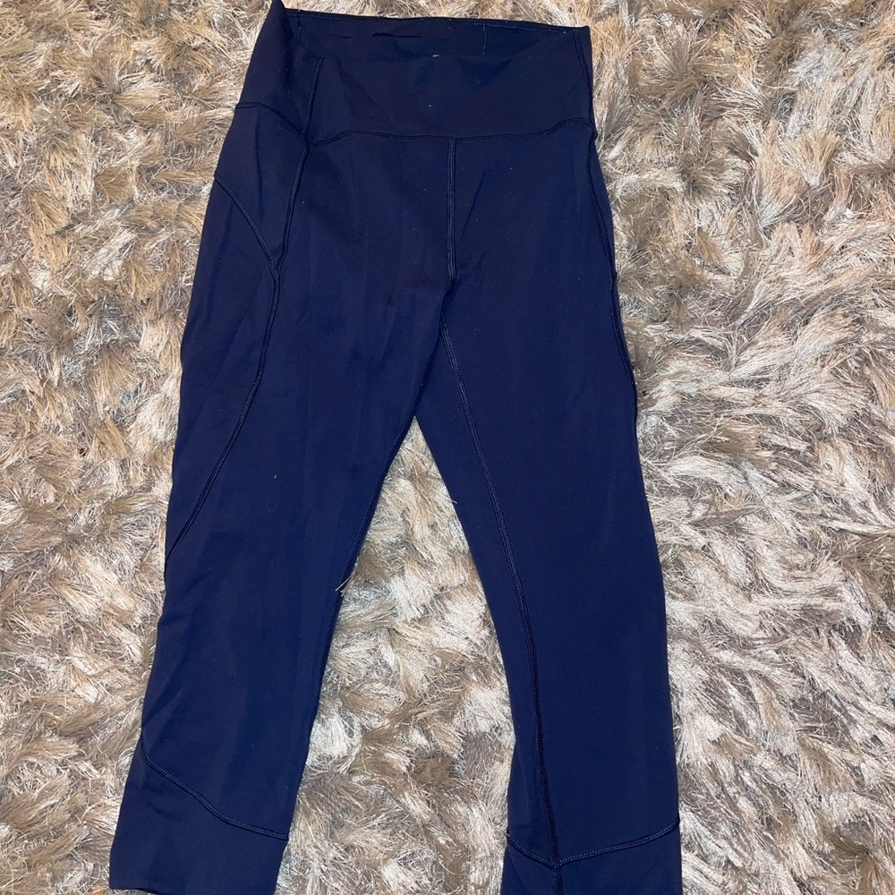 Lululemon cropped navy leggings